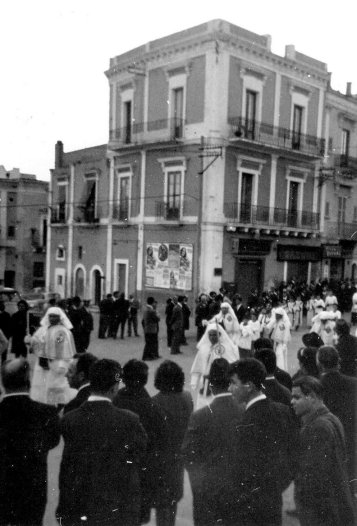 Processione Cristo Risorto anni '60-1